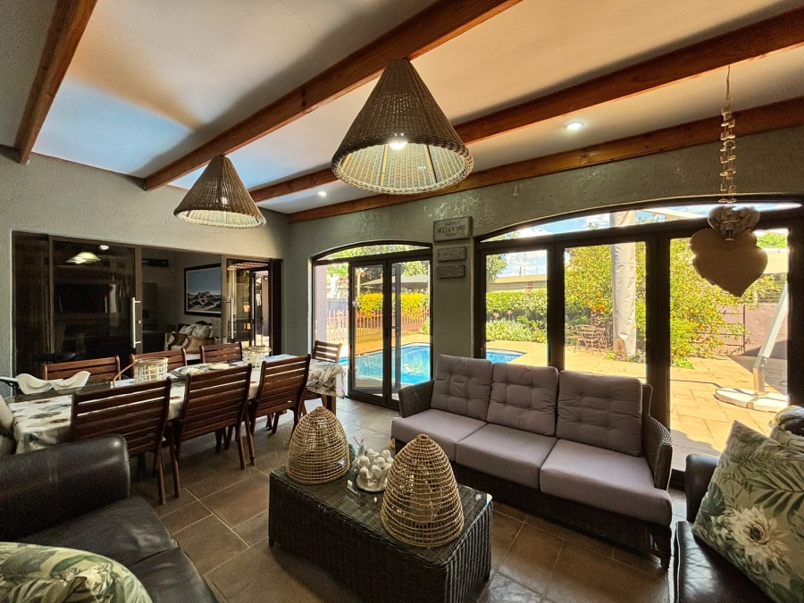 4 Bedroom Property for Sale in Grimbeeck Park North West